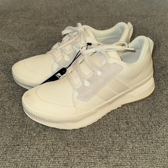 Sorel Out N About III Shoes - Picture 1 of 7